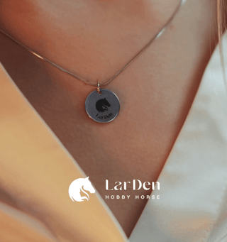 Silver necklace with Hobby Horse pendant