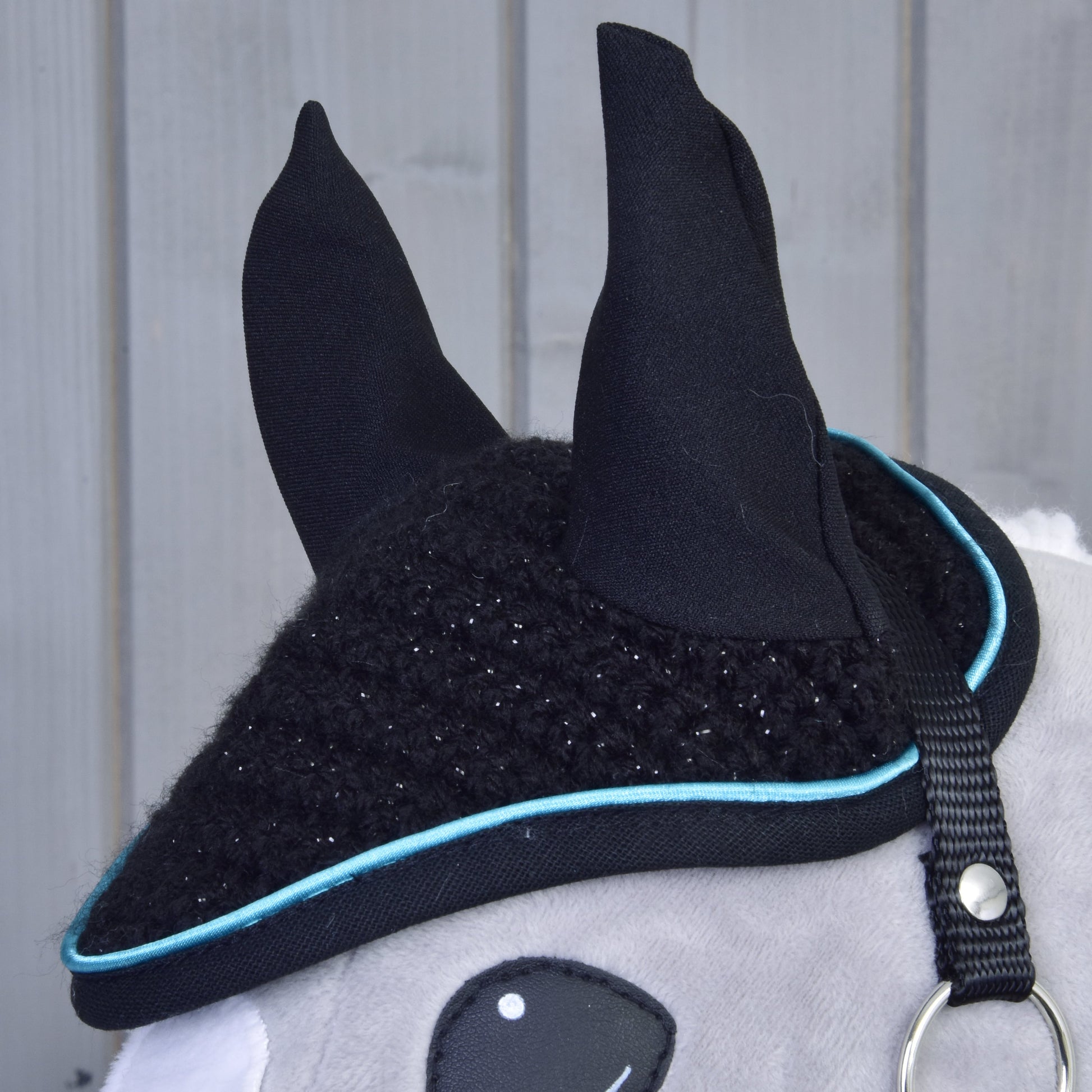 Ear bonnet crocheted Blackie