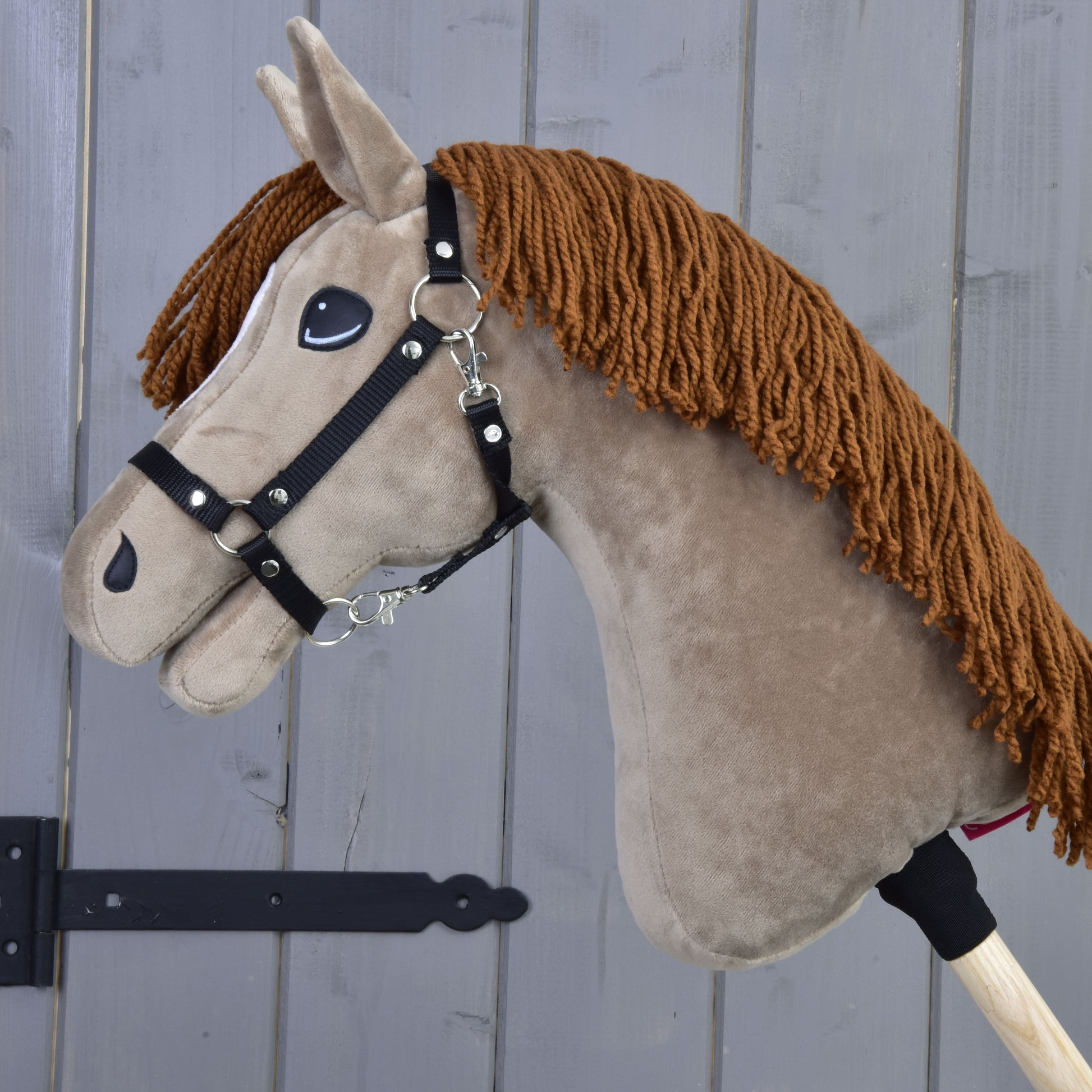 Hobby Horse Oliver with Black Halter + Fur Halter for FREE