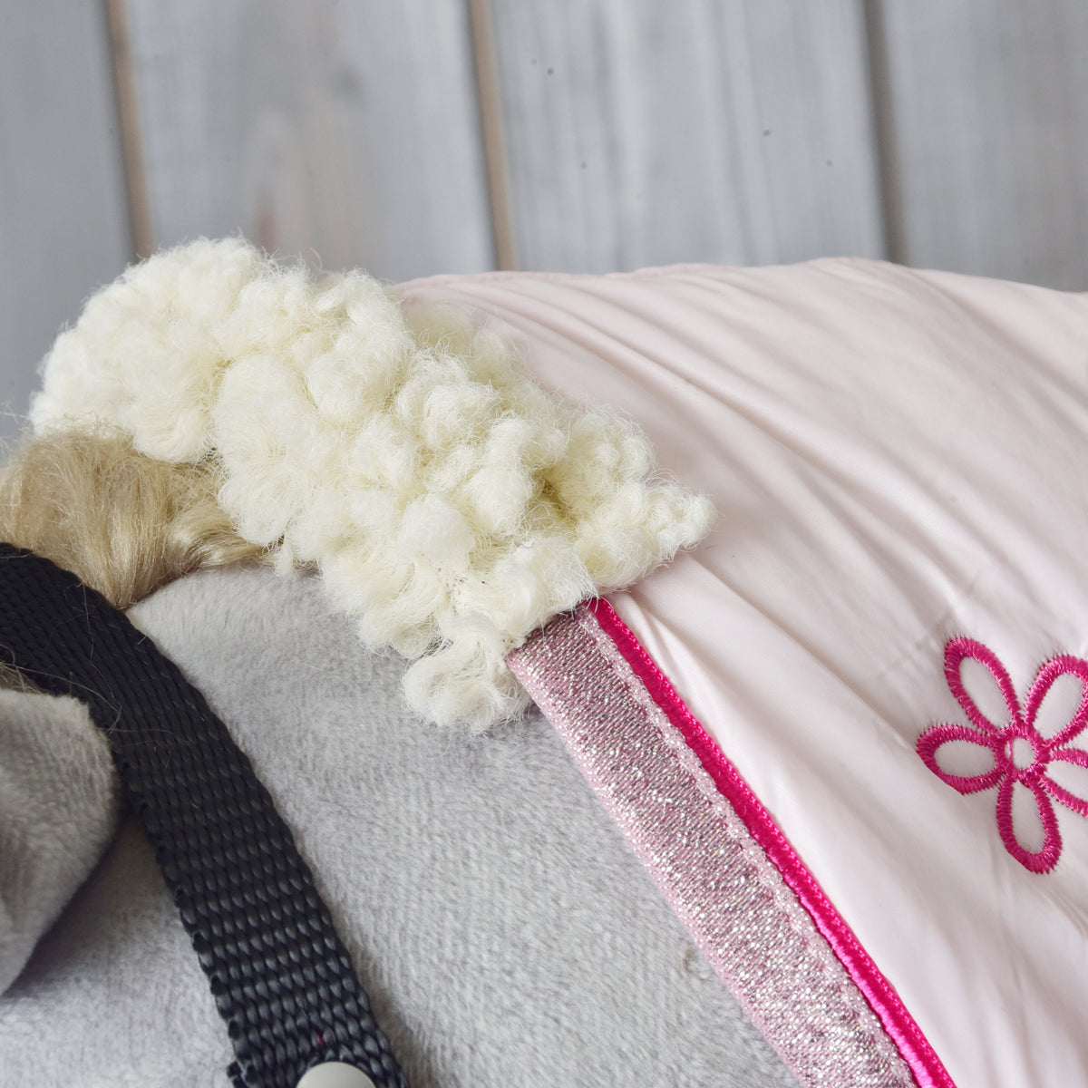Stable Blanket Rosy