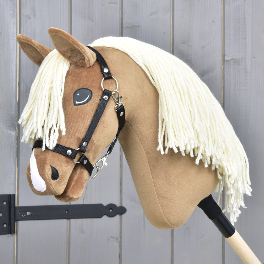 Hobby Horse Smart with Black Halter