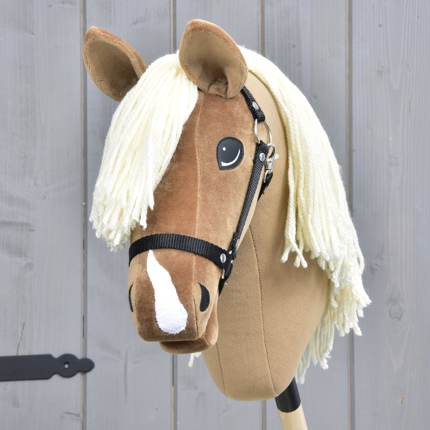Hobby Horse Smart with Black Halter