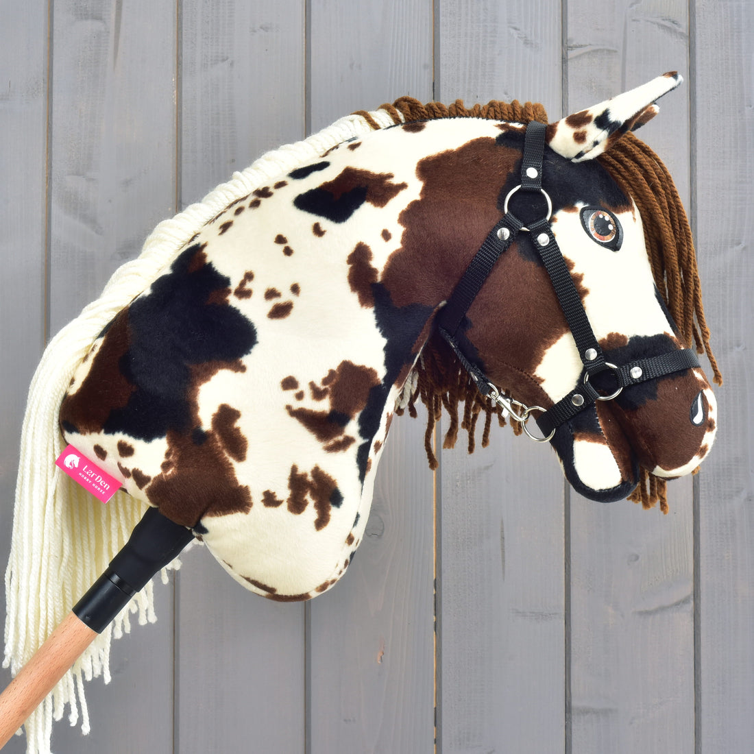 Hobby Horse Dakota con cavezza nera