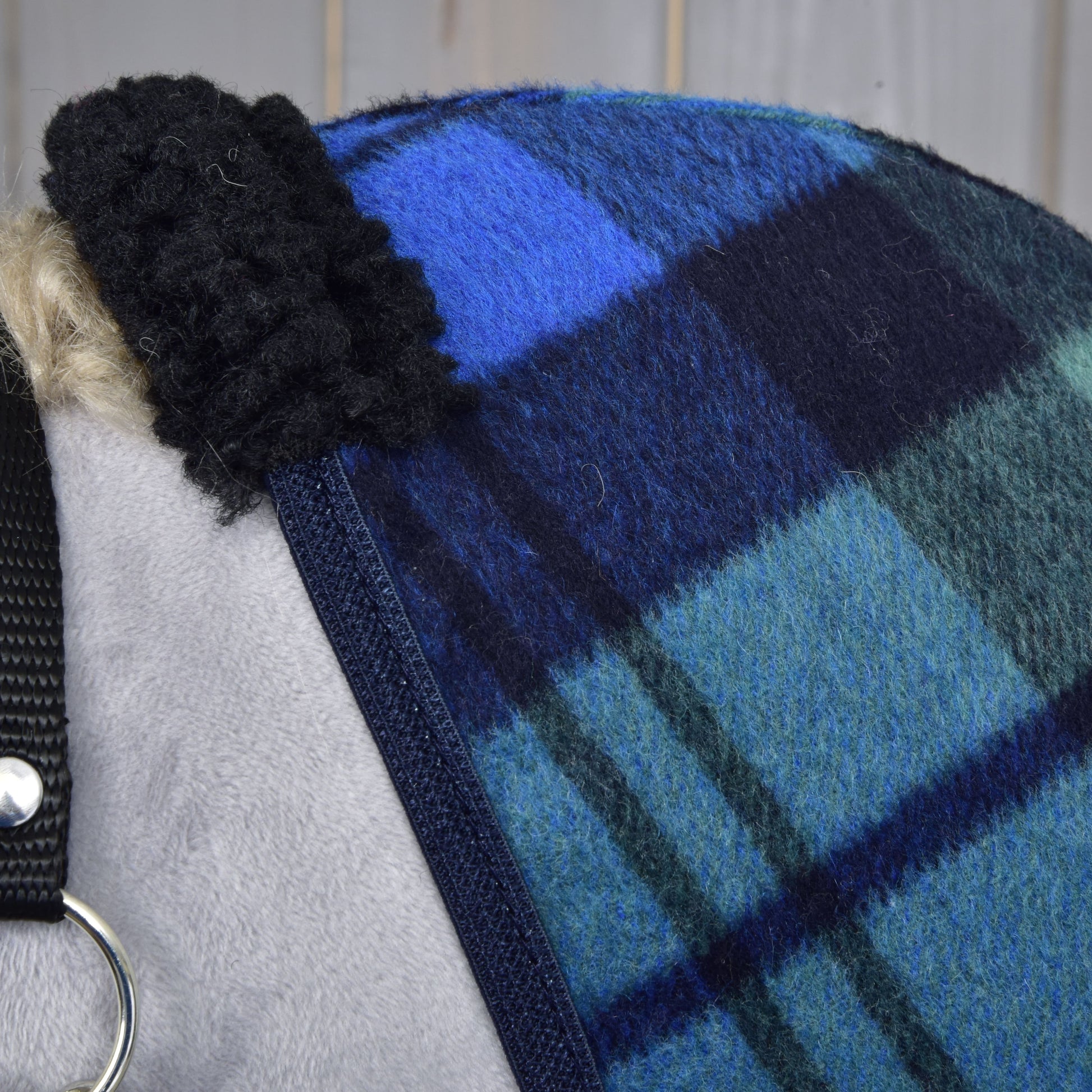 Coperta da Scuderia Perth