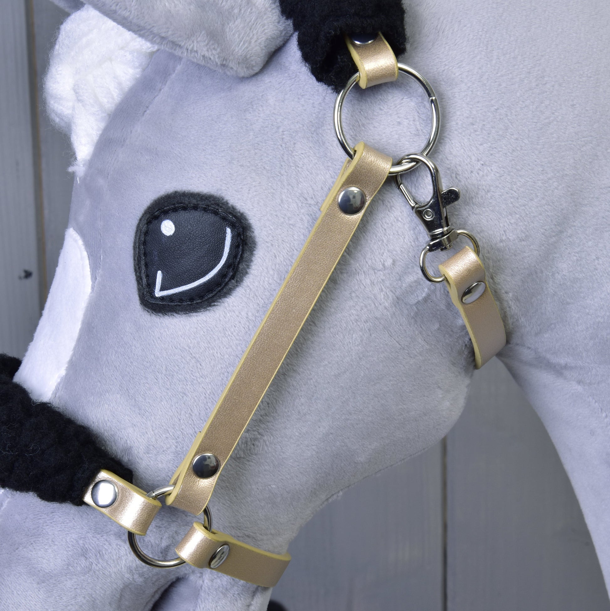 Gold halter with black fur - leatherette (size M)